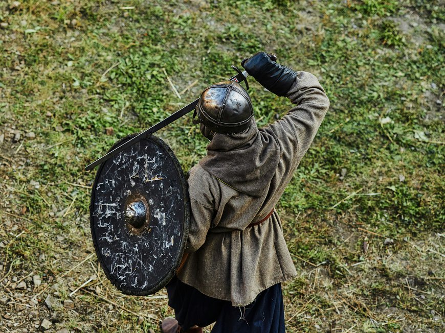 Kapfenberg: sights and attractions Knight wearing helmet with shield and sword seen from above in fighting stance